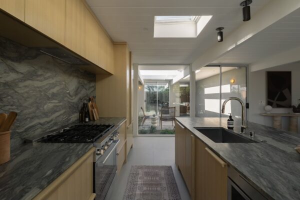 15-web-or-mls-So Gold Photo-15