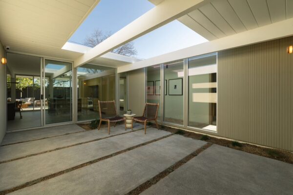 5-web-or-mls-So Gold Photo-5